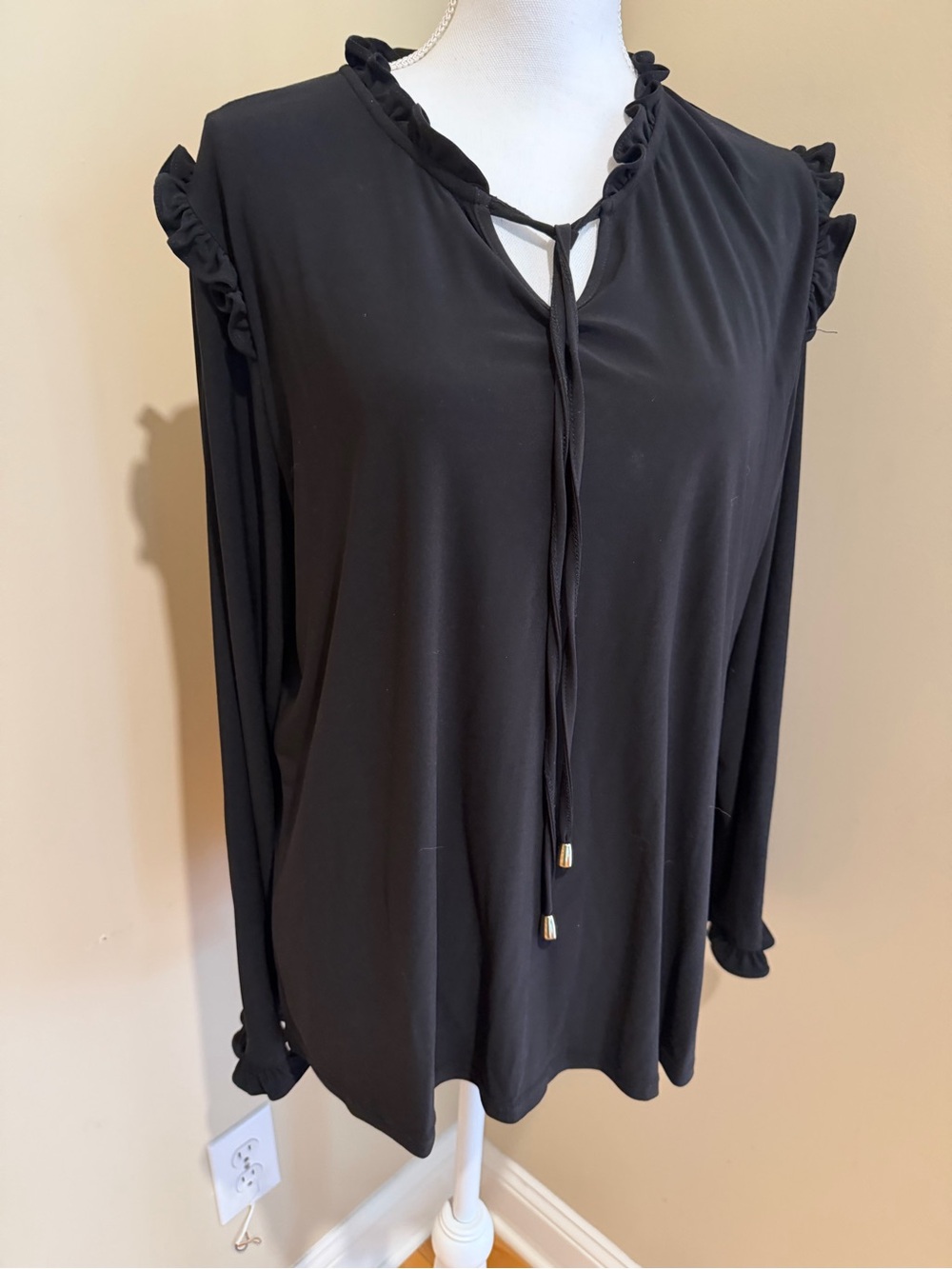 Anne Klein Knit with Ruffles